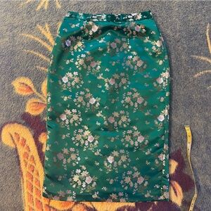 Hutch silky pencil skirt size 8